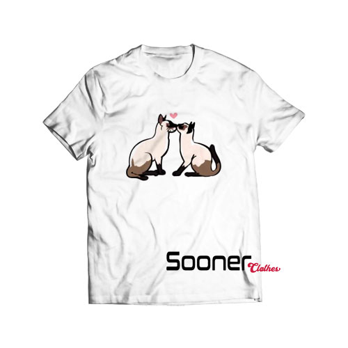 Siamese Cat Kisses t-shirt